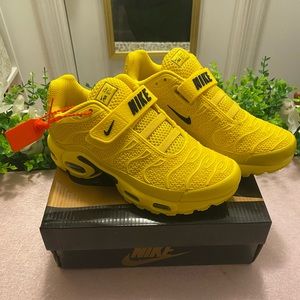 BRAND NEW Yellow Air Max Tuned Air